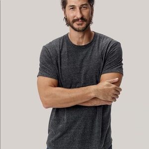 Buck mason triblend shirt size Large